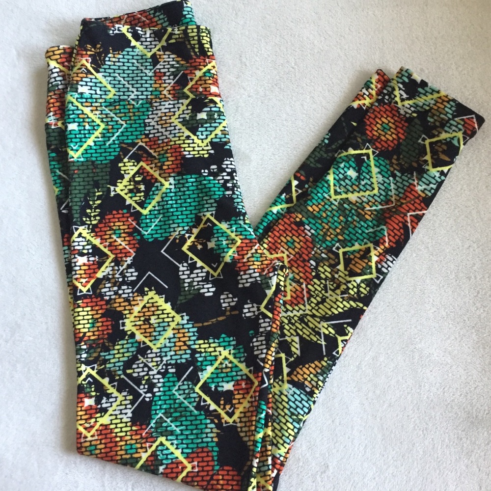 LuLaRoe OS Leggings- like new!
